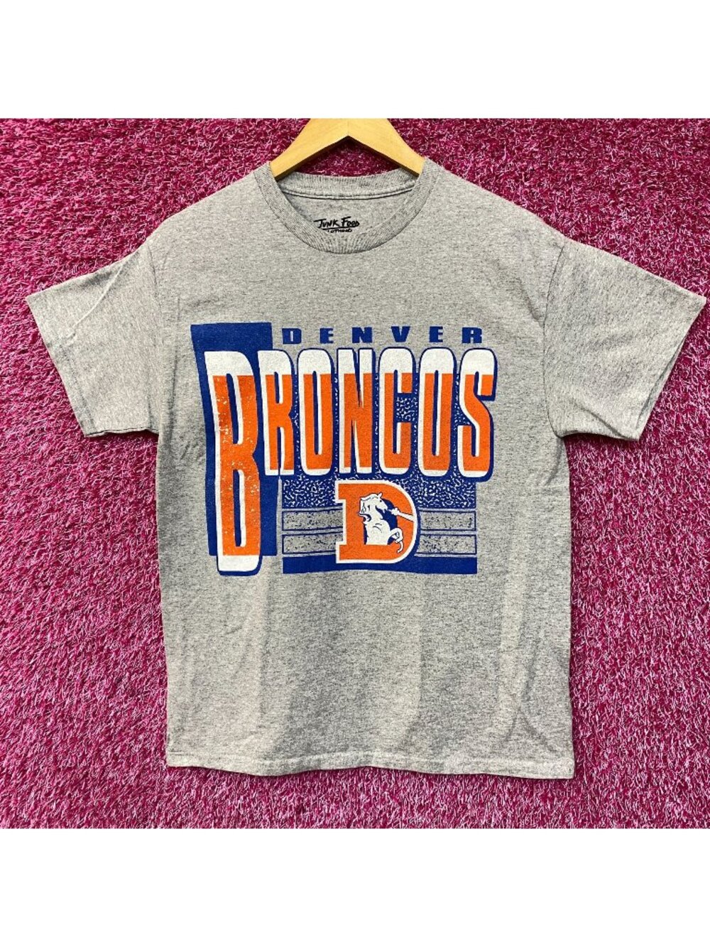 Junk Food Clothing Denver Broncos Complete T-Shirt Small